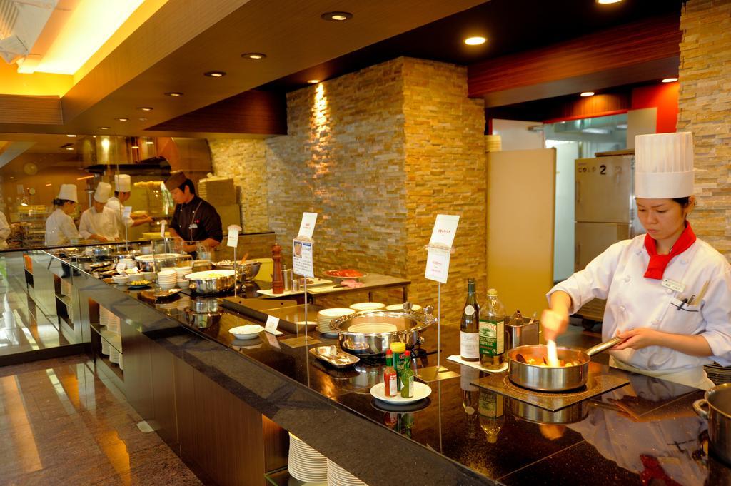 Okinawa Kariyushi Urban Resort Naha Exteriör bild