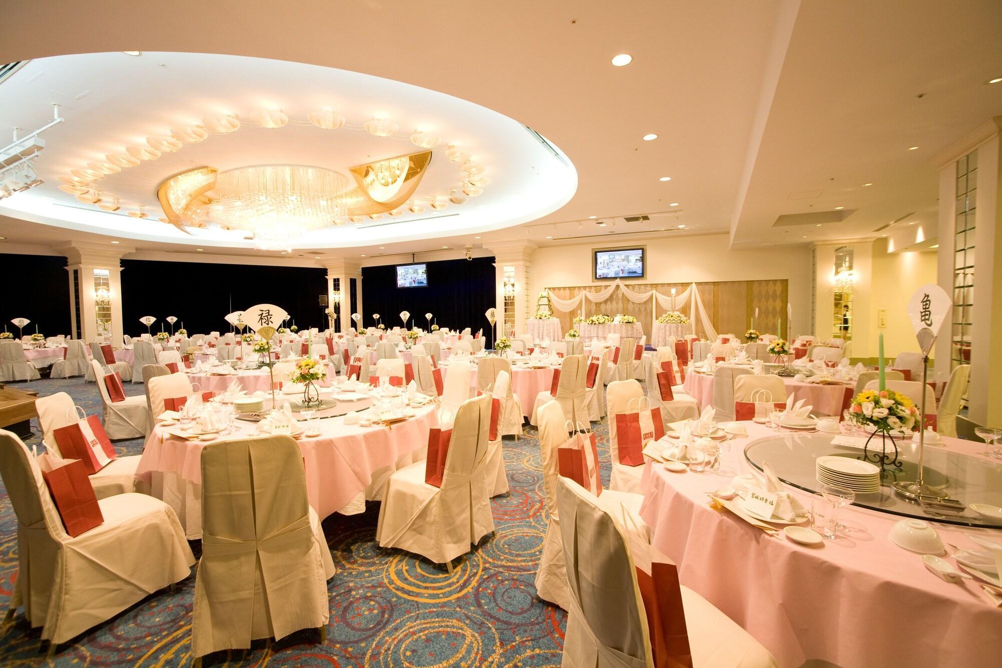Okinawa Kariyushi Urban Resort Naha Exteriör bild