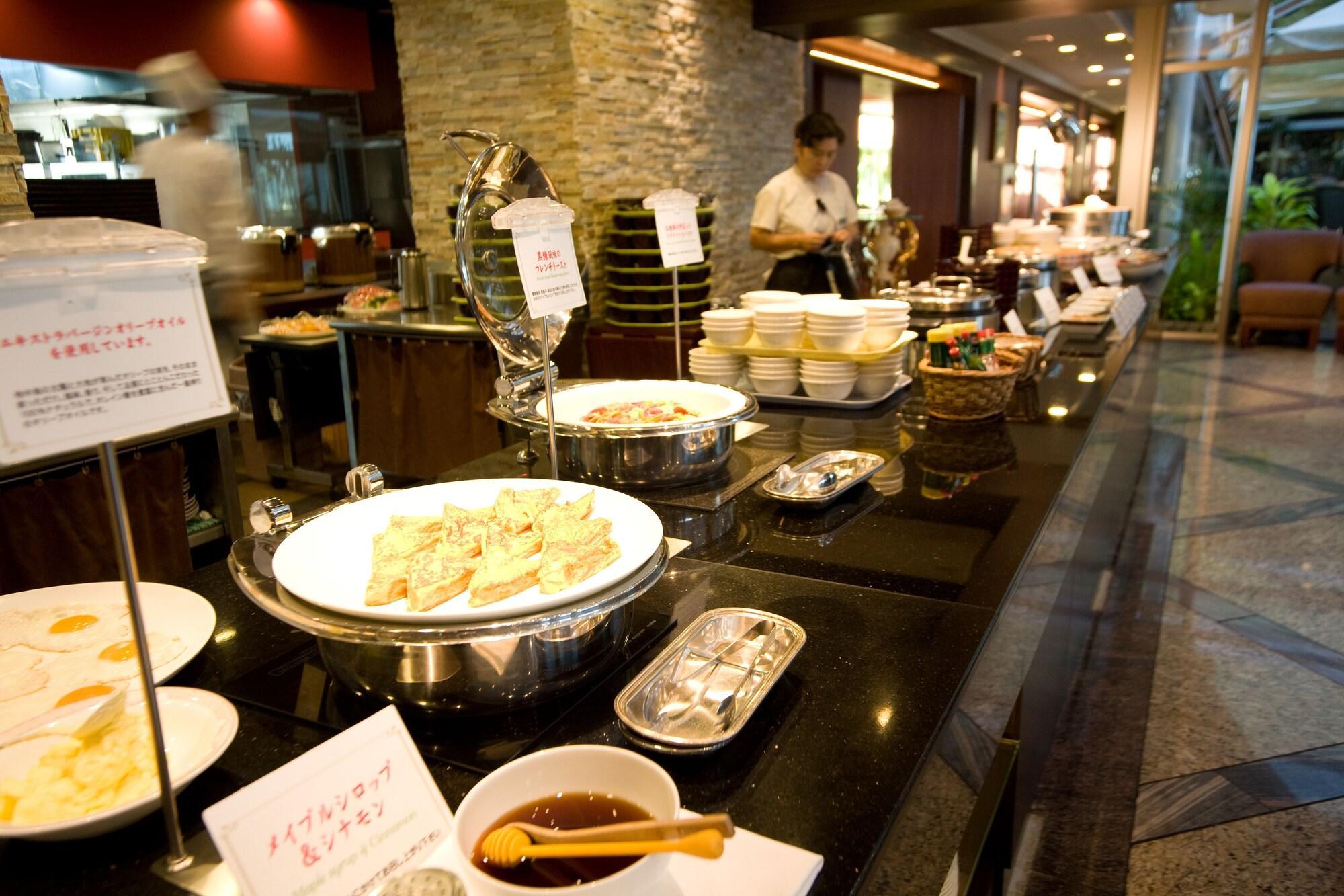 Okinawa Kariyushi Urban Resort Naha Exteriör bild