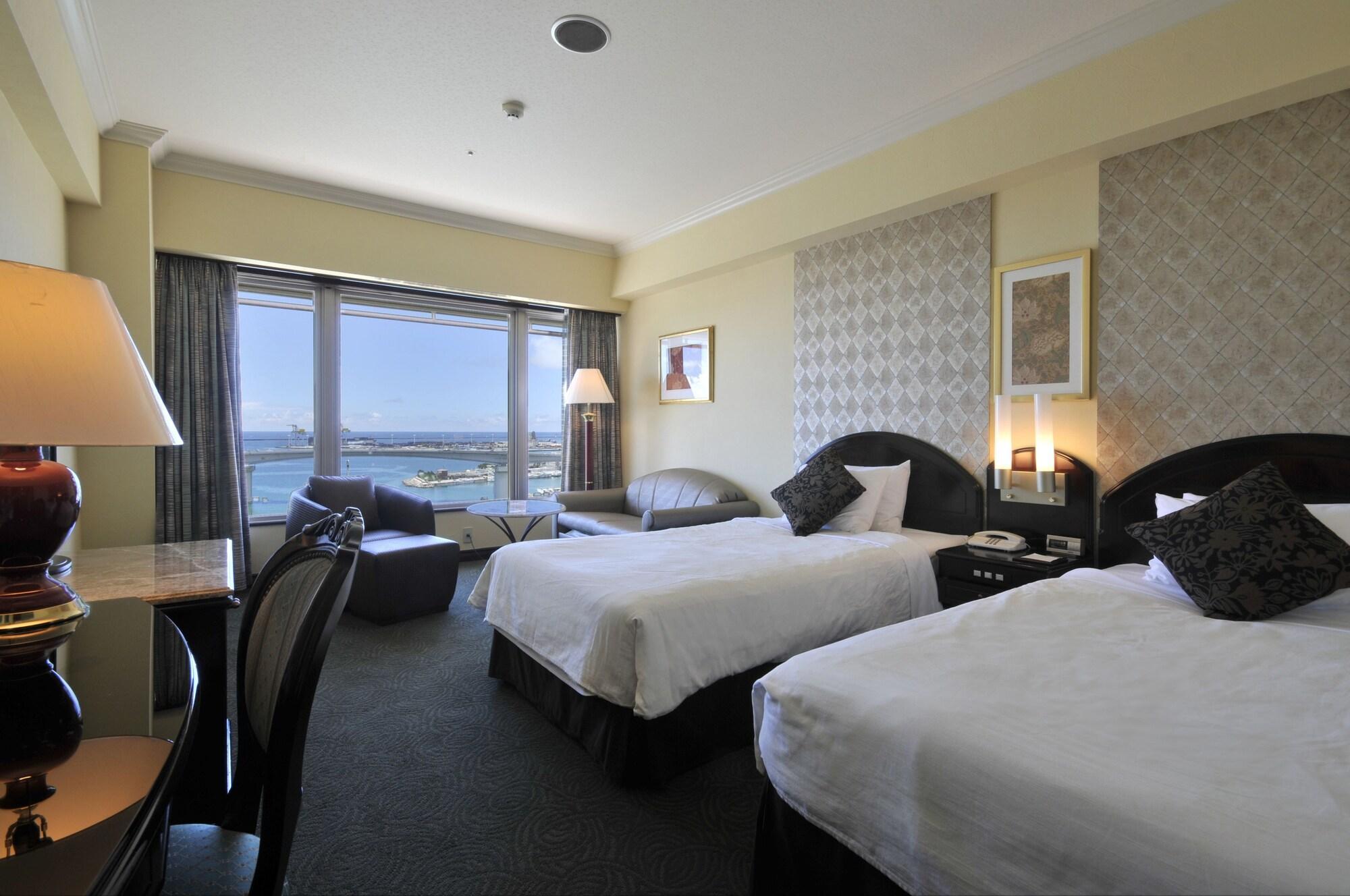 Okinawa Kariyushi Urban Resort Naha Rum bild