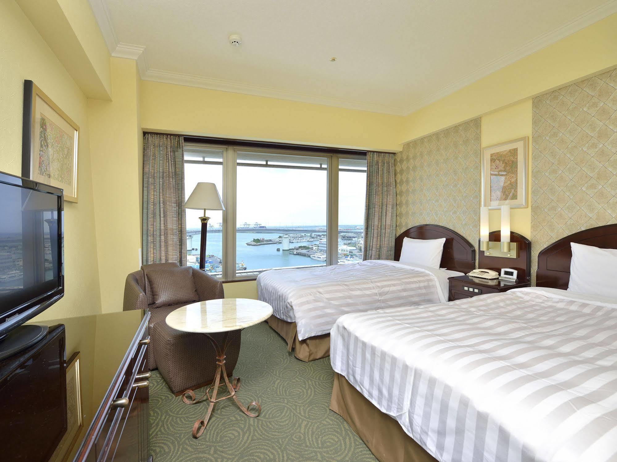 Okinawa Kariyushi Urban Resort Naha Exteriör bild